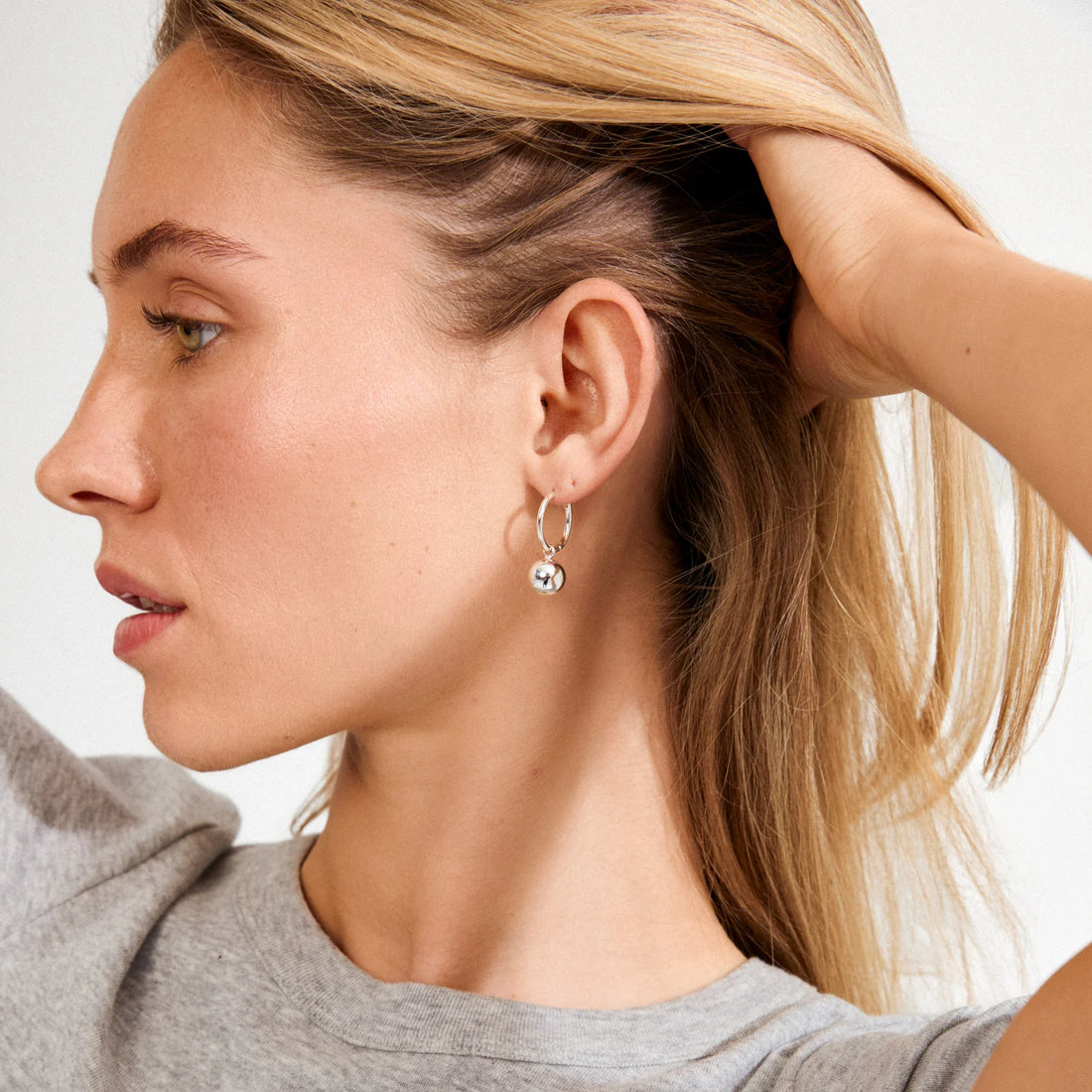 AIR HOOP Eyrnalokkar