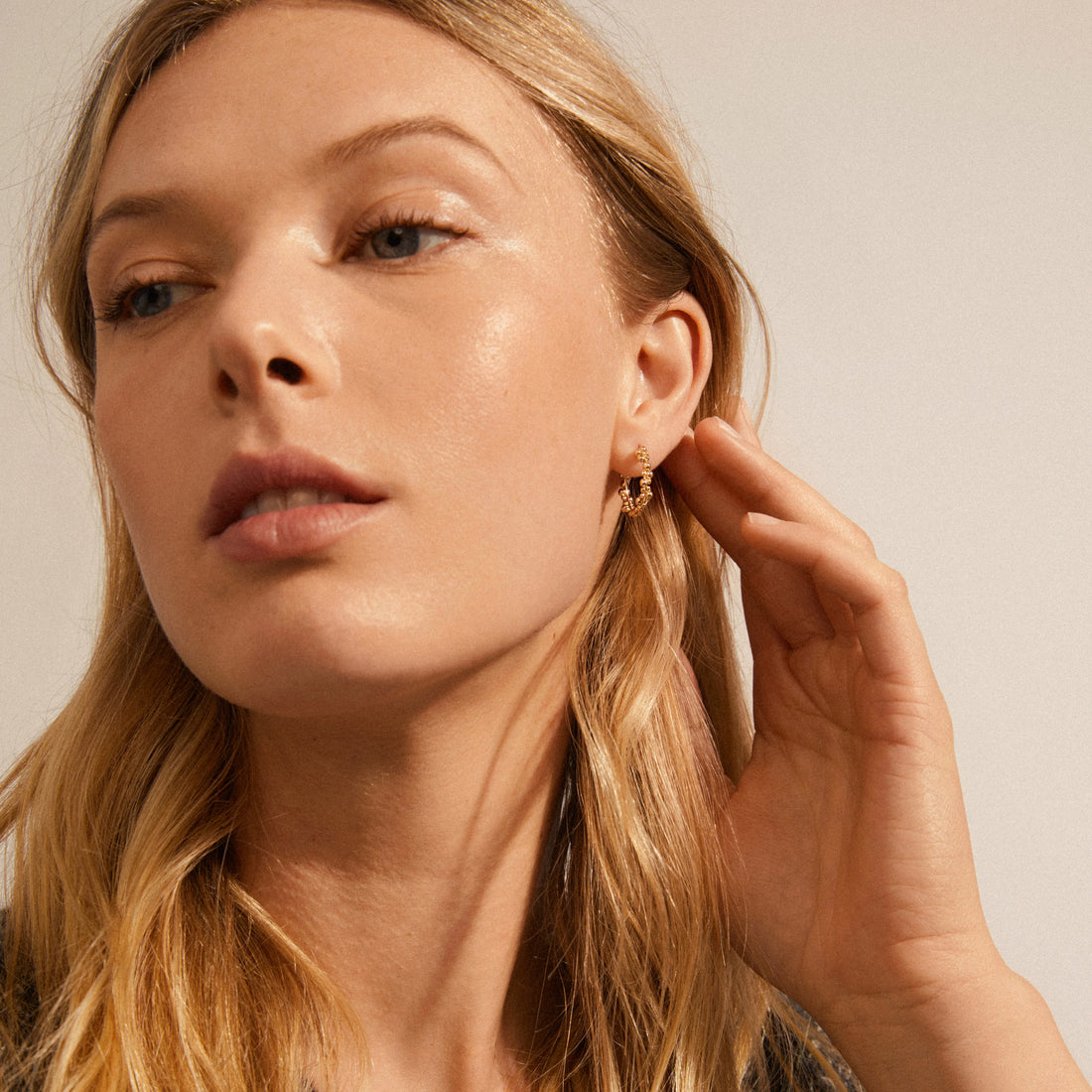 SOLIDARITY BIG Eyrnalokkar